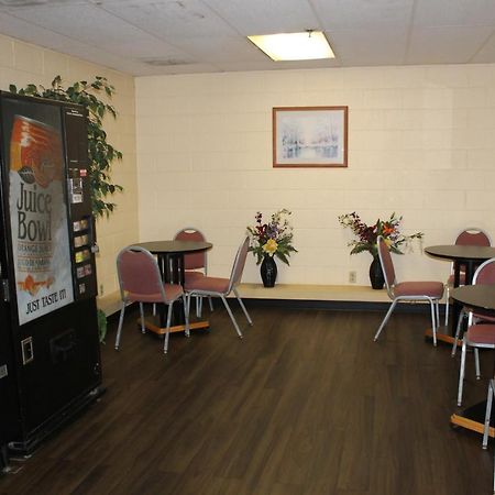 Scottish Inn Knoxville Bagian luar foto