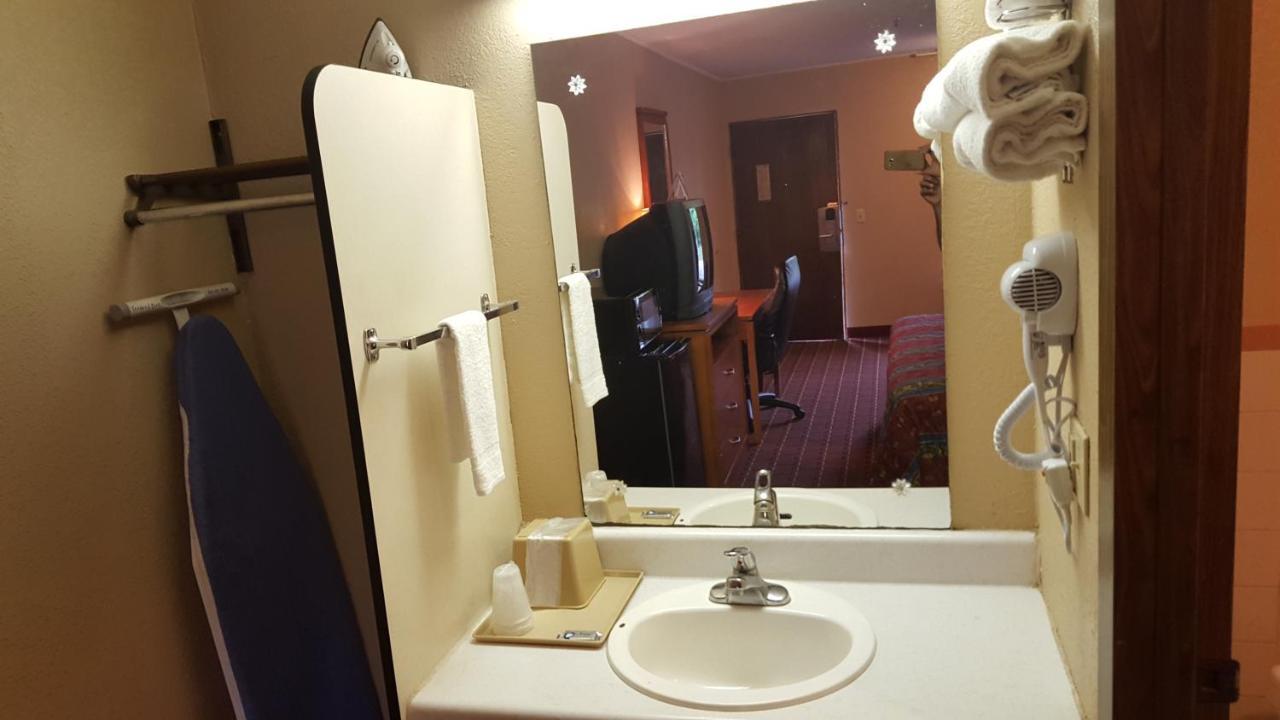 Scottish Inn Knoxville Bagian luar foto